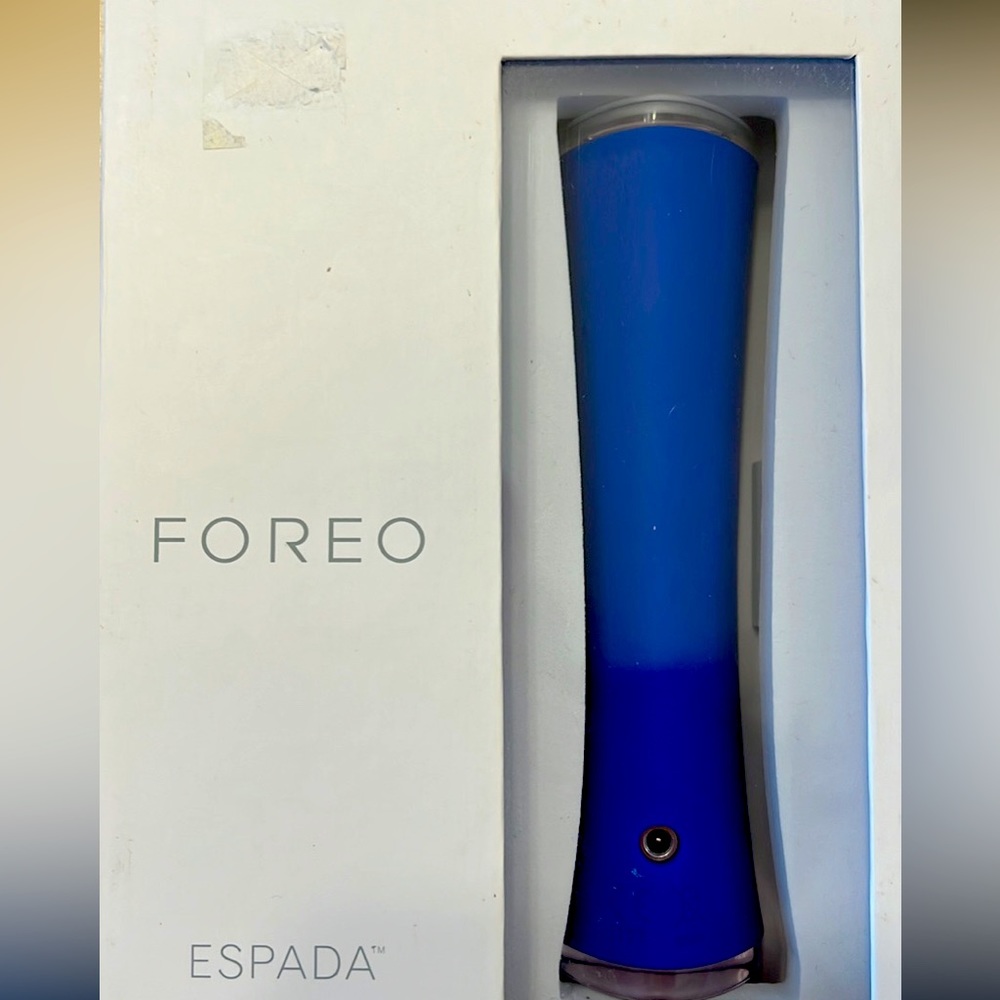 Blue Light Acne Treatment by Foreo